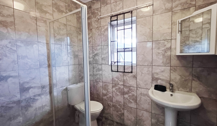 10 Bedroom Property for Sale in Kleinmond Western Cape